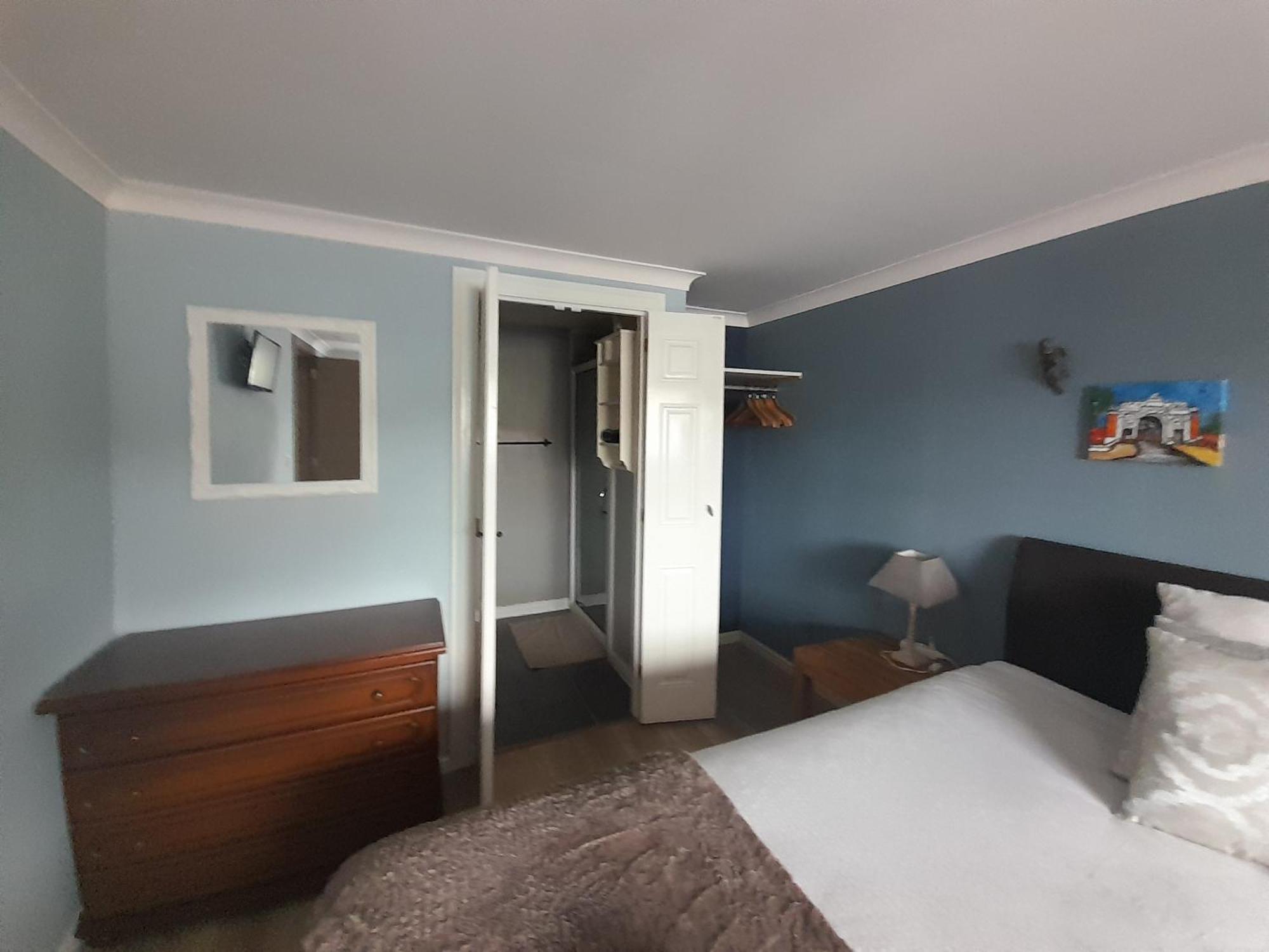 Bed and Breakfast Juliette'S Ипр Экстерьер фото